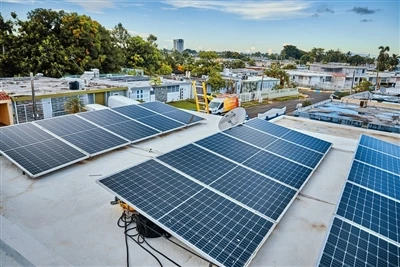 U . S . Lakossági napenergia -arcok összeomlik a házirendek és a piaci nyomás...
